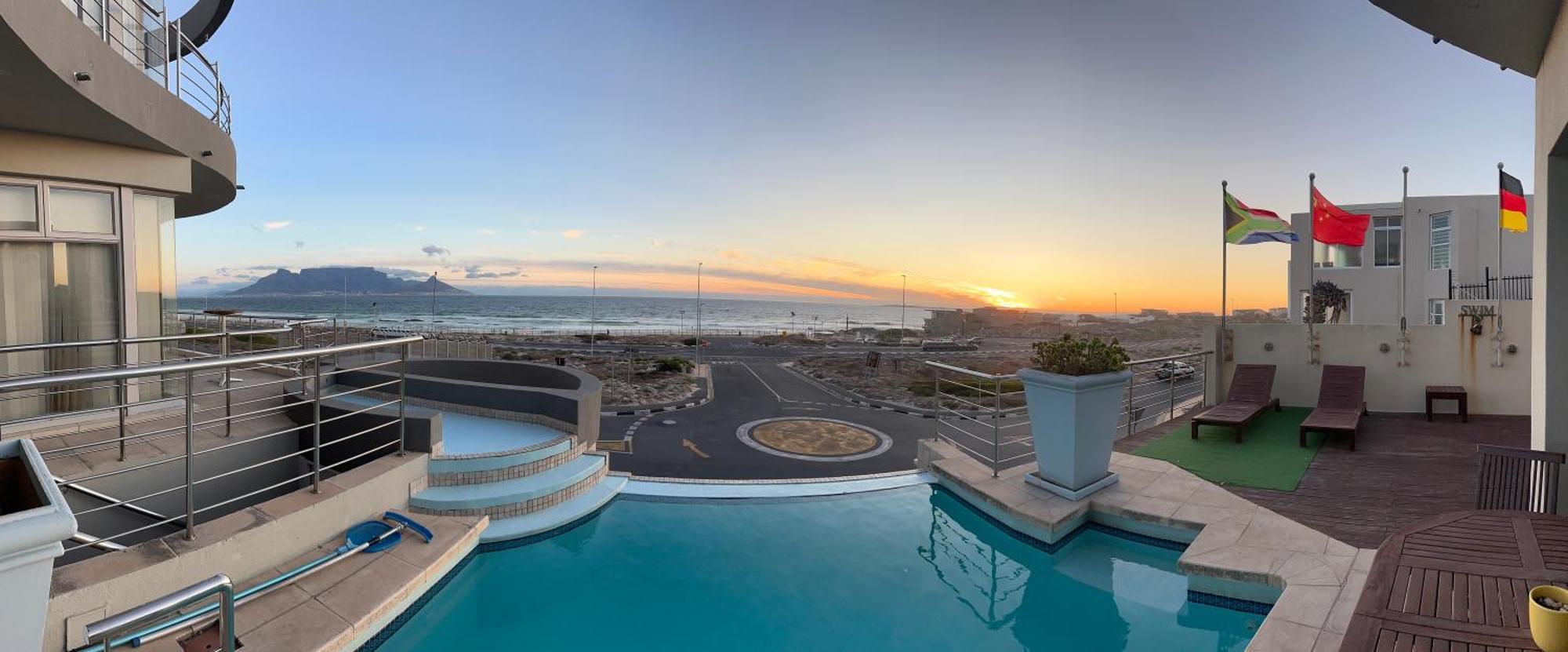 Oceansnest Guest House Bloubergstrand Exterior foto